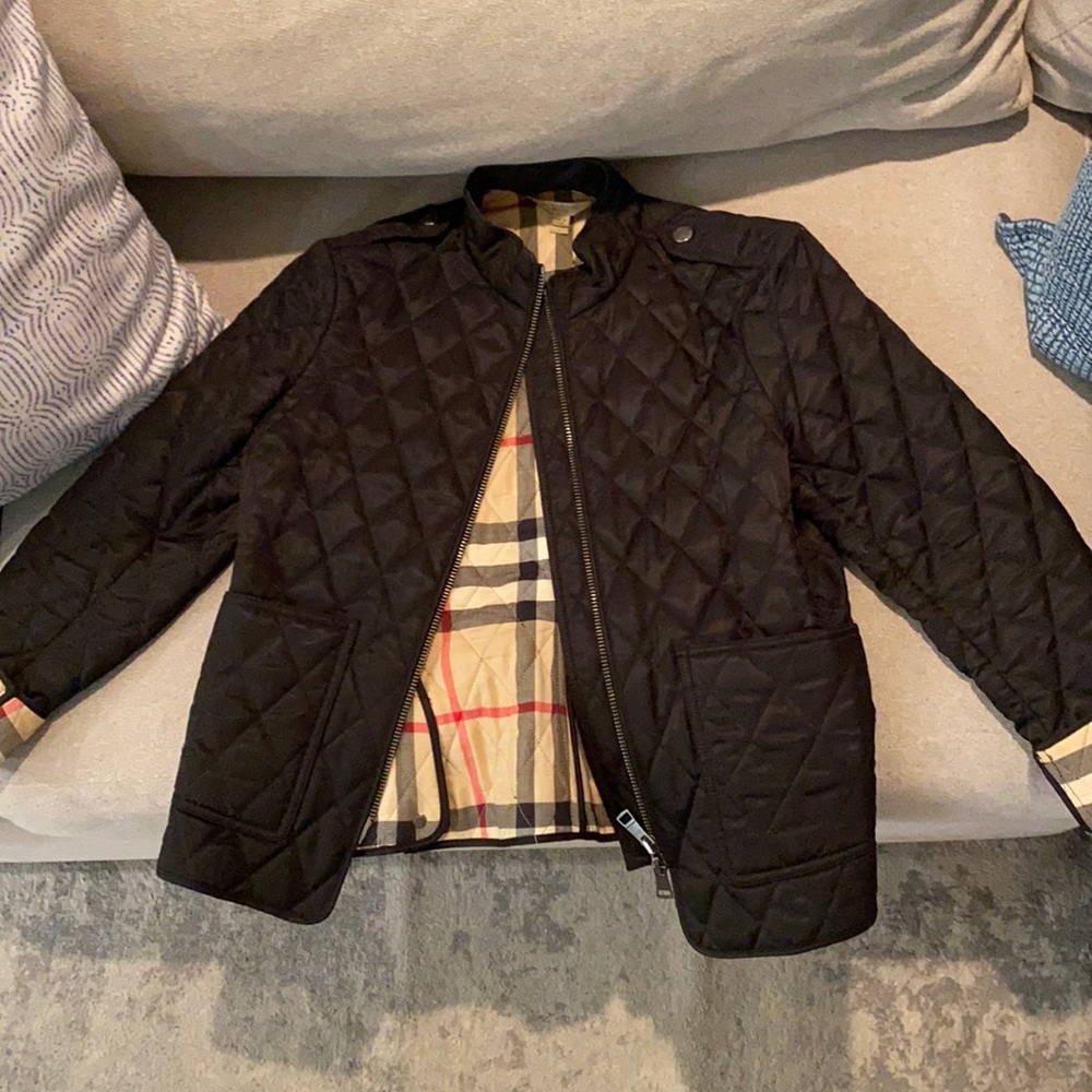 Burberry Brit Diamond Quilted Zip; black, medium